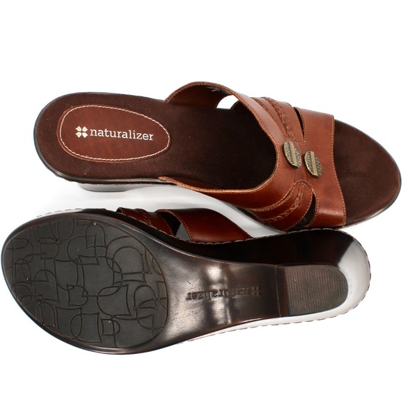 Naturalizer Wedge sandal in Brown - Picture 4 of 5